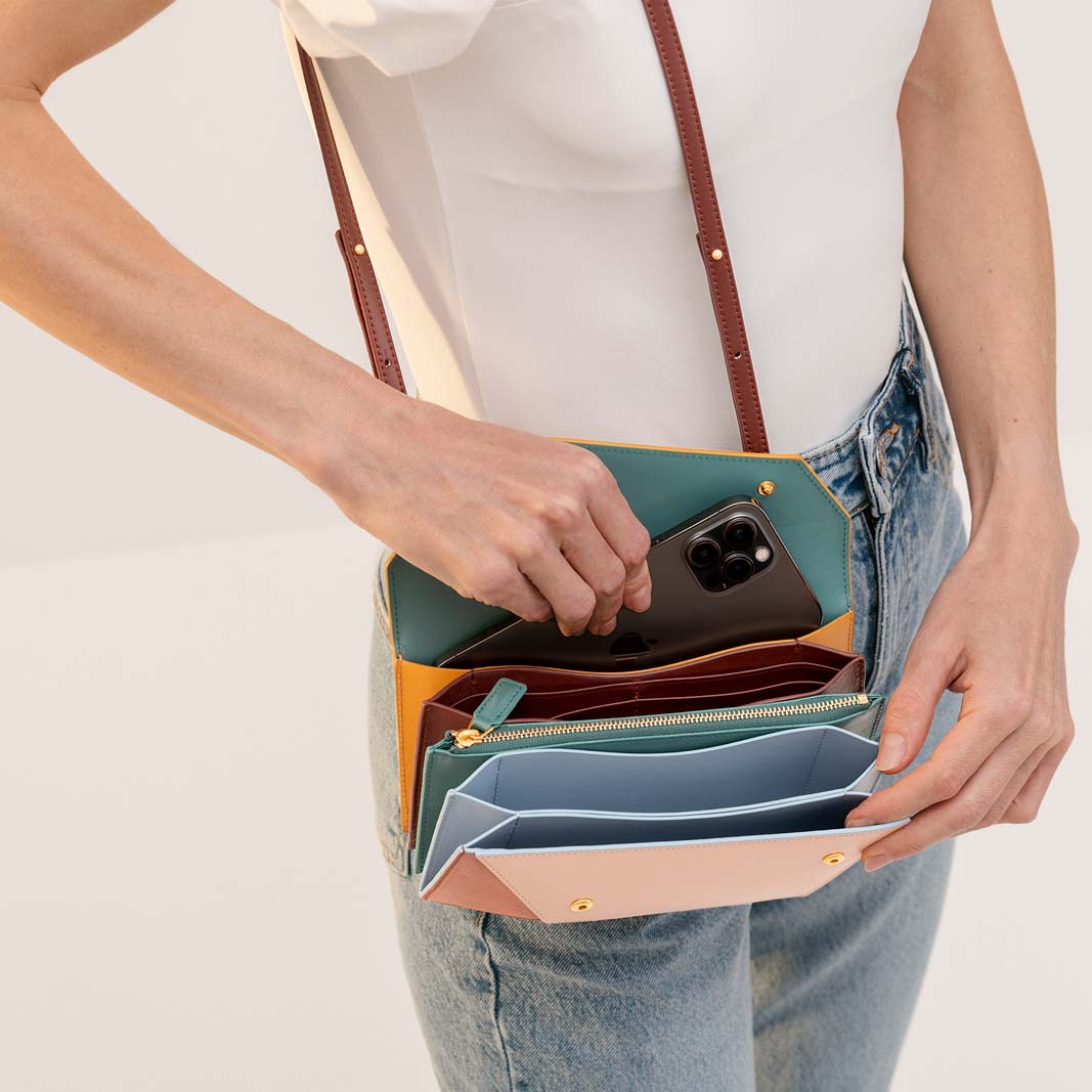 Naomi Long Purse - Retro